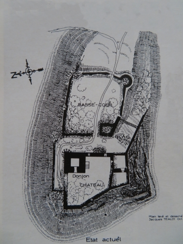 Plan du château de Dorches d'après les sources